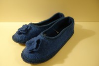 Vorschau: bacinas Hausschuhe - Hausballerina aus gewalkter Schafwolle jeansblau 38 - 41-Copy Vorschau: bacinas Hausschuhe - Hausballerina aus gewalkter Schafwolle jeansblau 38 - 41-Copy